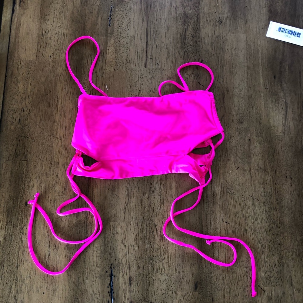 NWT Frankies Bikini London Top